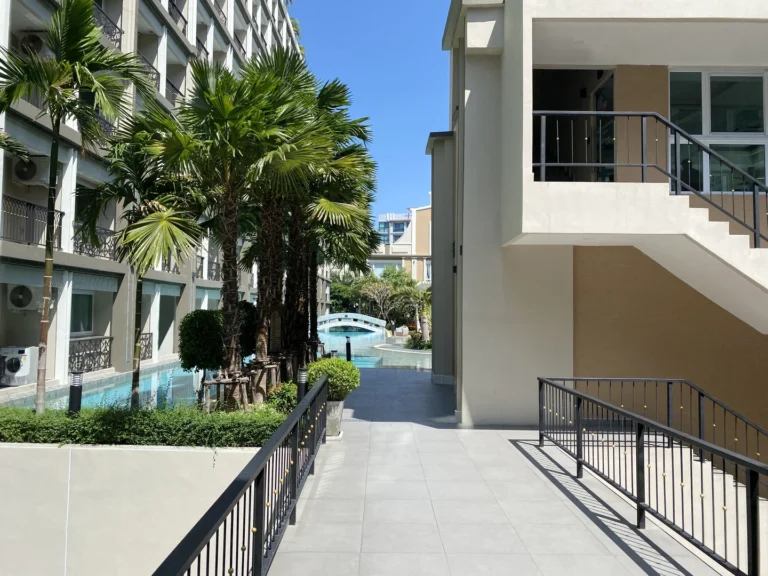 13 DUSIT GRAND PARK 2 Large